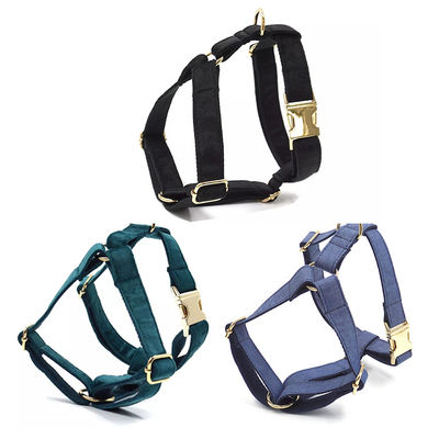 Beli Dog Velvet Collar Leash Harness Set Luxury Collar Set Pet Leash Poop Bag OEM ODM Diterima pembuatan online