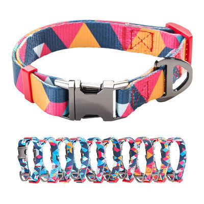 Beli Pelatihan Waterproof Desainer anjing pet kerah Cetak Pola Bulk retractable Para Perros pembuatan online