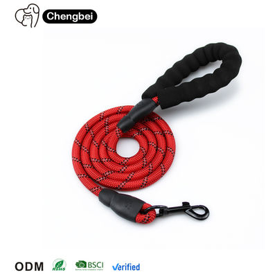 Pet Leashes Padded Handle Warna Disesuaikan Portable Nylon Bebas Reflektif Bebas